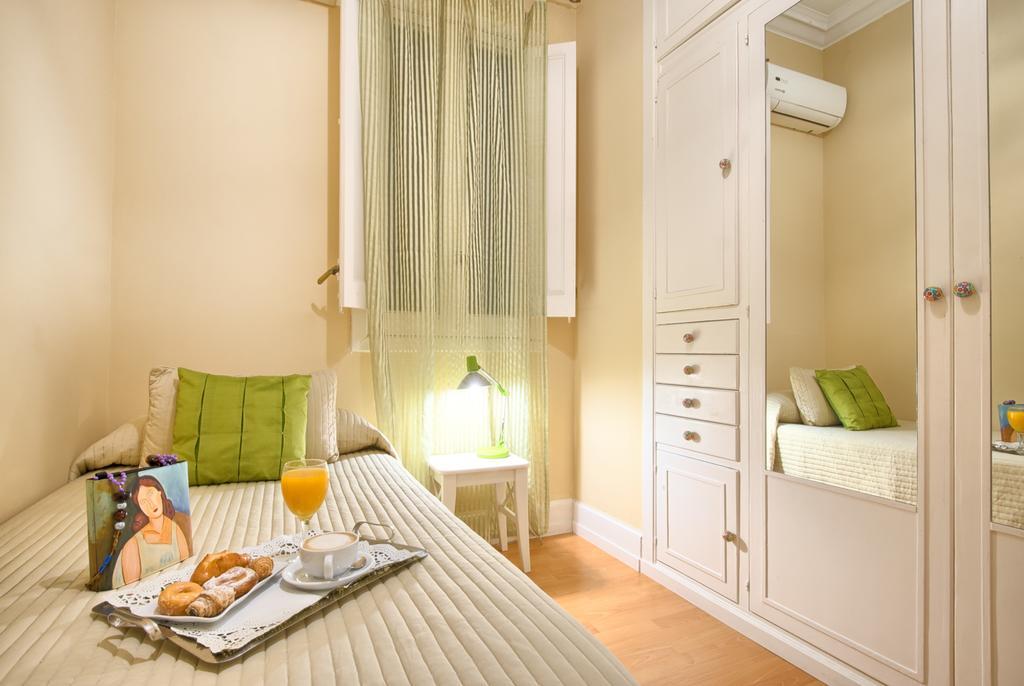 Casa Con Estilo Balmes B&B Barcelona Rom bilde